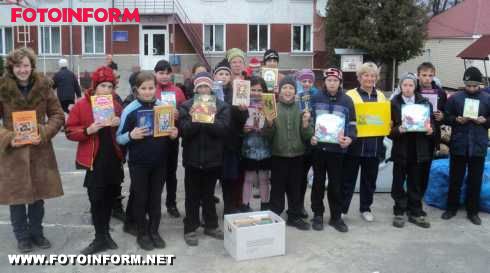 Работники Национального банка собрали литературу для детских домов